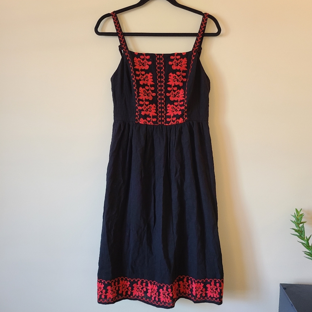 Modcloth black red embroidered tie back dress - Picture 4 of 6